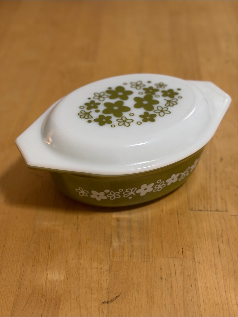 Vintage PYREX 1.5 qt Spring Blossom Casserole Dish with Lid